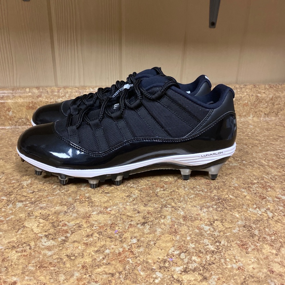 Air Jordan 11 Retro Low TD Football Cleats Sz 12.5